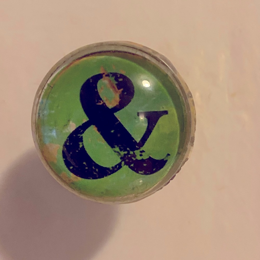 Drawer Pulls/ Door Knobs Set of 2 NWT